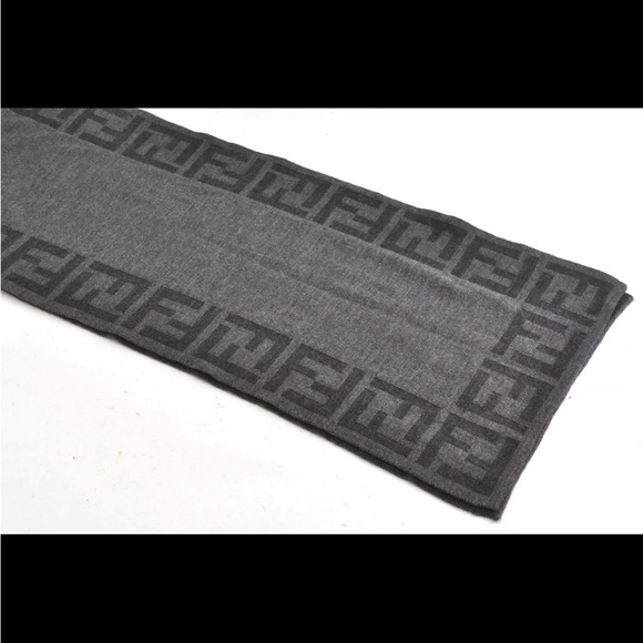 Authentic Fendi scarf Woolen Scarf - Picture 8 of 12